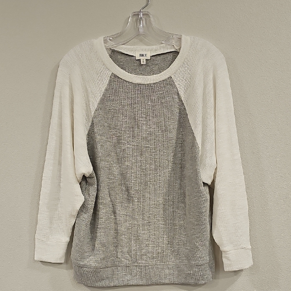 BKE Heathered Gray Sweater
